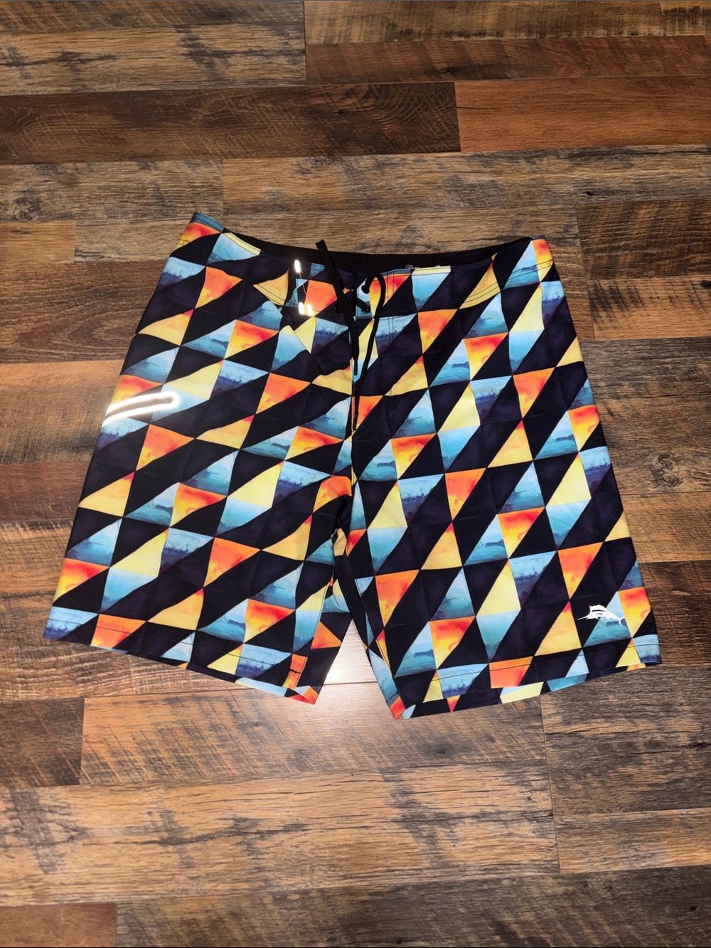 Tommy Bahama Size 36 North Shore Dusk to Dawn Board Shorts Swim Trunks‎